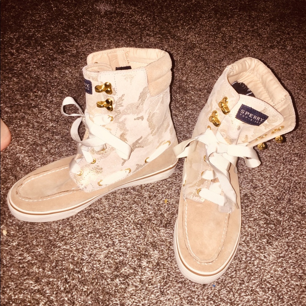💫Sperry Top-Sider Gold\Khaki Hightops Size 6.5💫